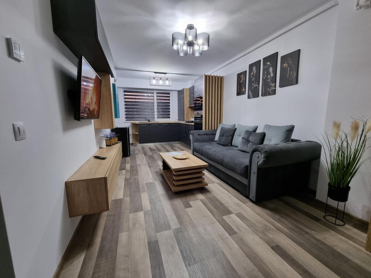 Luxury Apartments Bacau Exterior photo